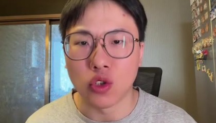 九游-解说：湖人替补席太差让东契奇&amp;詹姆斯加班 希望艾顿季后赛再硬点