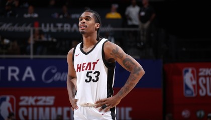 九游-NBA场均6.5分！记者：前火箭&amp;热火球员克里斯托弗自宣加盟深圳